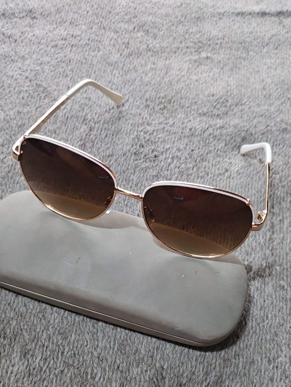 Jessica Simpson Designer Sunglasses
